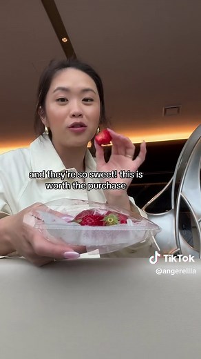 Discovering the Best Kobe Strawberries in Japan