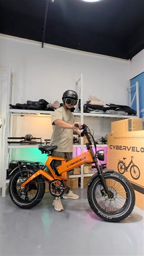 cybervelo EK6: Electric vehicle review, Share with your buddy. Get it now 👉 https://cbvelo.com/ ⚡ 1500W peak 1000W powerful brushless 🔋 48V 25Ah Hidden battery UL certified ✊40-80Milles Assist Range 🚀30-35MPH 🧍‍♂️5.7-7.7FT ⚖️70LBS #ebike #electricbike #electric #emtblife#cybervelo | Cybervelo Ebike