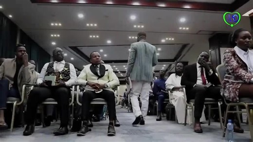 Vidéos de coach Simon ouedraogo (@coachsimonouedraogo9) avec son original - coach Simon ouedraogo