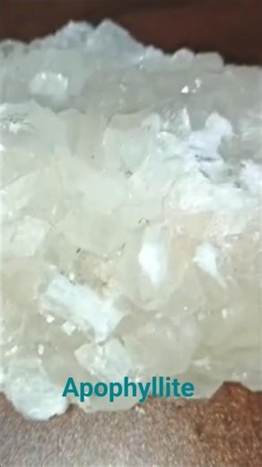 Apophyllite crystal 💎