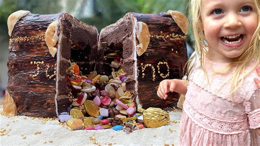 Epic treasure chest cake for Juno's 3rd birthday! | Giant chocolate cake reveal