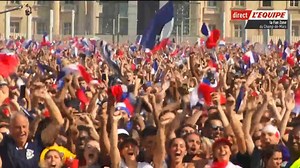 😍🇫🇷 Le Champs de Mars sur l'ouverture du score des Bleus ! | L'EQUIPE