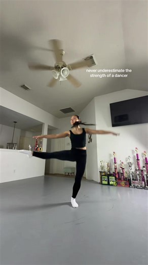 dancers tap innn #dancers #kaitlynturning #dancersoftiktok #turningisphysics #dancer