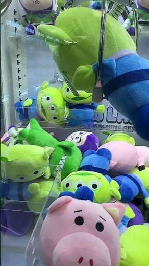 Claw machine Toy Story Alien Win, just like in Toy Story #toystory #clawmachine #arcadegame