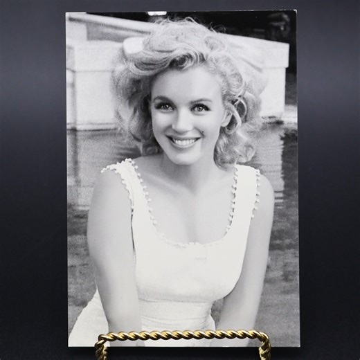 Marilyn Monroe Postcard 1950s Sam Shaw Old Hollywood Glam Photography Wall Art (4"x6") Vintage Movie Star Black and White Collectible Decor - Etsy