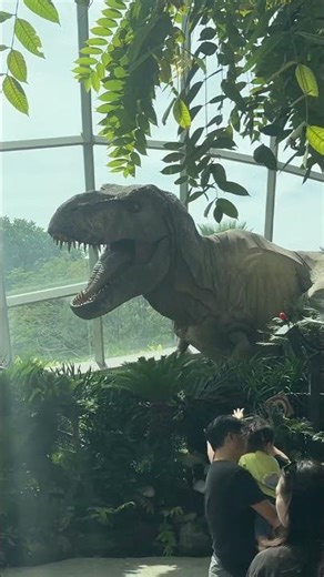 Jurassic World T-Rex Installation Will Blow Your Mind #gardensbythebay #jurassic