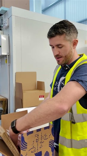 How We Pack & Ship Premium Lobster | The Fish Society Behind-the-Scenes 🦞📦