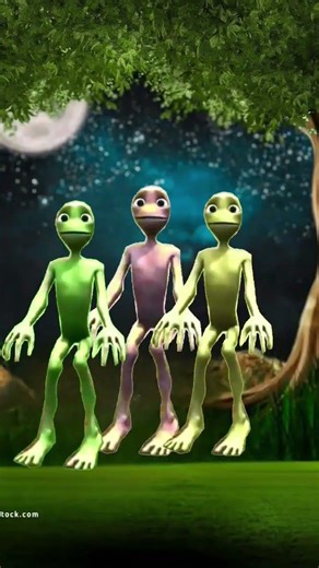 Pata-3 Dame tu cositaļalien dance funnyalien#comedy #color dance#crazzyalienz#funny#funnymoment 👽🛸😀