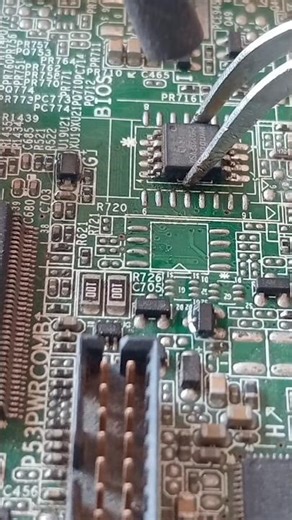 Fix PC with BIOS Reset!💻 #Shorts