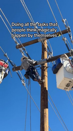 Even though energy feels like magic, there’s a lot of work that goes behind it 💪⚡️ #lineworkers #epelectric #bluecollar | El Paso Electric