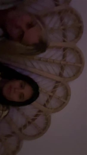 zoe (@zee_yee)’s videos with original sound - Joe Kay