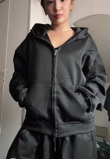 Comfy and Stylish Baggy Jacket Outfit Ideas