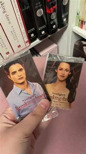 Breaking dawn part 1 comic con cards. #breakingdawnpart1 #twilight #twilightsaga #tradingcards #fyp