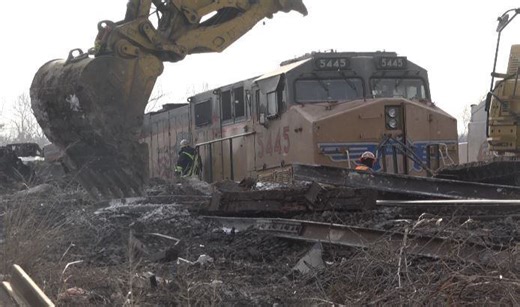 Train derails west of Perry, overturns engine and multiple railcars