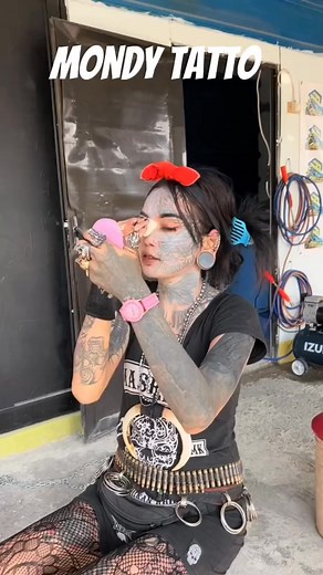 69K views · 891 reactions | Tutorial dandan cantik di emperan toko #mondytattoo #punk #viralreels #fypシ゚viralシfypシ゚viralシalシ #kkkk#hotgirlsummer | Mondy Tatto | Facebook