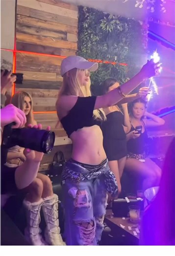 Exploring Chicago Nightlife: A Unique Experience