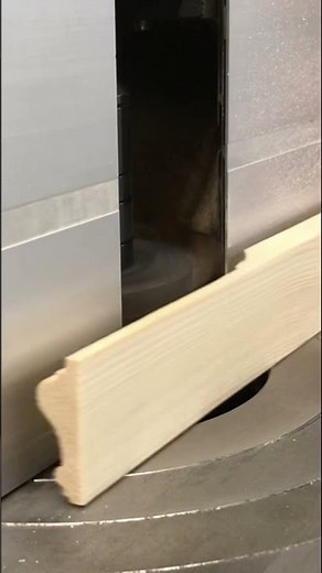 Making wooden moulding on a Felder F90 spindle moulder/shaper