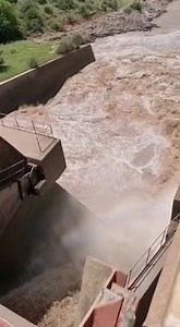 Welbedacht dam in the Free State is experiencing higher than normal inflows into the dam due to recent rainfall in the Caledon river catchment. This has caused the raw water inlet screen blockages at the dam as a result of high debris and sediment load. Some areas in Mangaung have been affected by the limited supply from the dam. 📸Makgala Masiteng | SABC News Free State