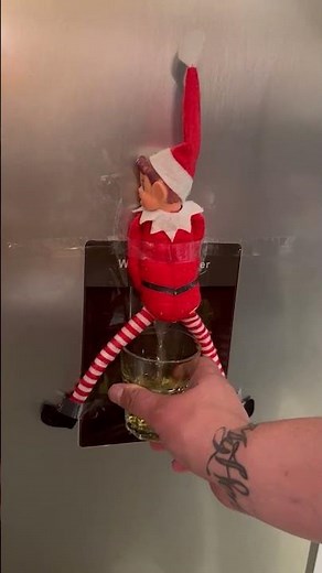 Funny Elf on the Shelf setup... 🤣🎄