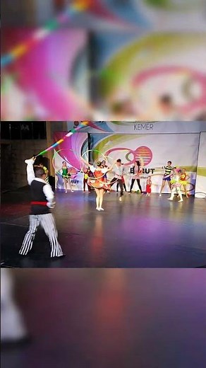 Giant Jump Rope Spectacle: Circus Acrobats Flexibility Showcase