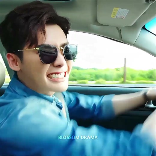 He caught the criminal before the police, using his driving skills🤐#shorts