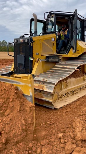 18K views · 512 reactions | No hands  as he goes by! With Trimble...