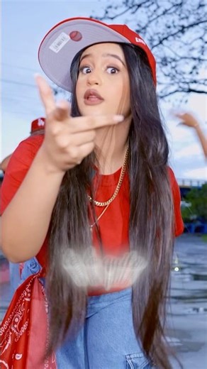 Angi Le Tira A la Pelo en Pausa en Su nueva Música 😱 #shorts #freefire