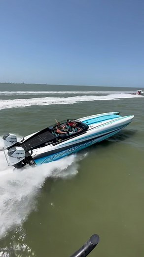 5.3K views · 853 reactions | Mystic C4000 with twin Mercury Racing 450Rs enjoying the Texas Outlaw Challenge 2023 Video by Daren Van Ryte @ocphotographics / Speedboat Magazine @mysticpowerboats @texasoutlawchallenge @mercuryracing @rg531 @coskerjohn @gregweber21.2 @ryan_zivitski #mysticpowerboats #c4000 #texasoutlawchallenge #mercuryracing #texasstyle #speedboatmagazine | Speedboat Magazine | Facebook