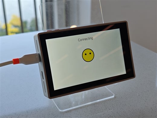 Edgi-Talk machine learning development kit features Infineon PSOC Edge E84 Edge AI SoC (Crowdfunding) - CNX Software