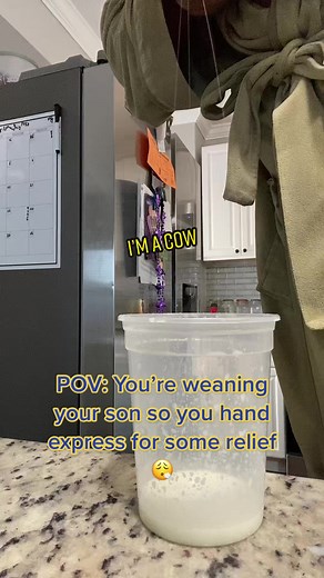 Hand Expression Techniques for Breastfeeding Moms