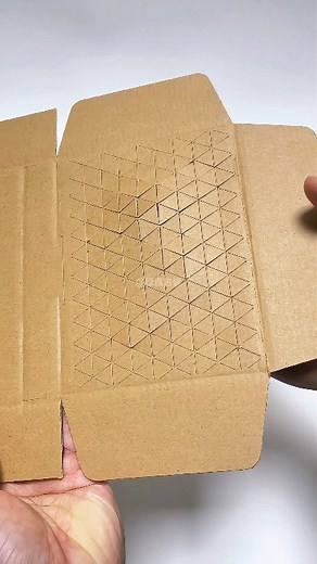 Serene Moments on Instagram: "Check out this ingenious cardboard packaging design! It's both creative and environmentally friendly. This is a great example of sustainable packaging solutions. #PackagingDesign #EcoFriendly #SustainablePackaging #Cardboard #Design #Creative #innovation"