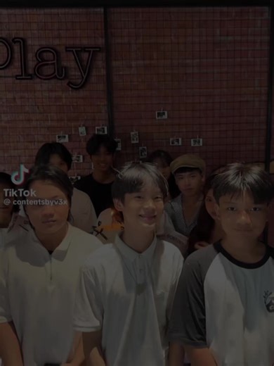 What, is your aunt the owner of the shoe store?🐸🥲@contentsbyv3x #vexmin #mysteryx #xyzbca #viral #fyp