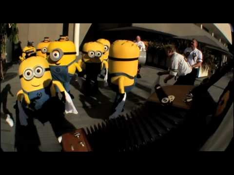 Despicable Me - Dancing Minions!