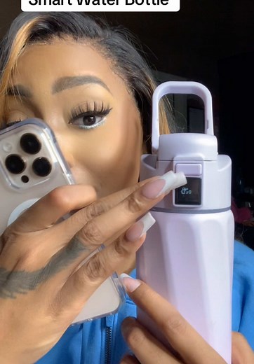 Smart Water Bottle: Track Your Hydration Effectively