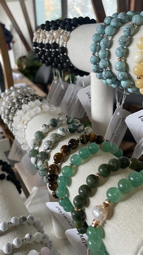 We are at @sherwoodfarmretreat with so many amazing artisans and vendors until 3pm today! 🎁💫❤️ | Purple Lotus