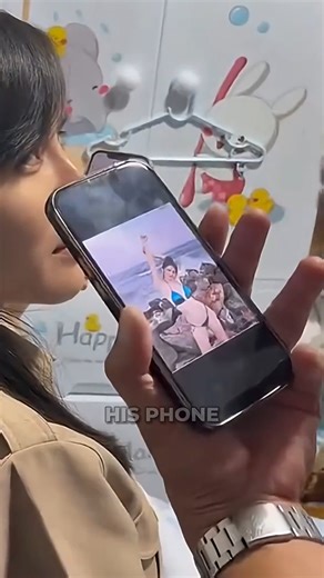 18K views · 118 reactions | His Proposal Failed So Bad! 藍. #ProposalGoneWrong #EpicFail #LoveAndLaughter #OMG #usaviralreels #usaviral #usareels #viralreelsfb #trendingreels #shorts | Unique Shows | Facebook