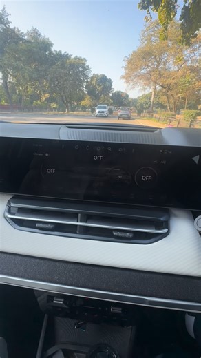 Ashish Masih on Instagram: "How to operate the automatic climate control on the new #TataSierra - can be tricky for first timers"