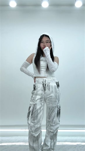 매년 유행하는 Feels 챌린지🎶 #하이론 #feels #feelschallenge #dancechallenge