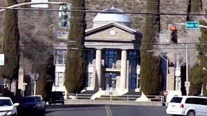 Downtown Kingman, Arizona is filled with history! It’s also undergoing a renaissance. New shops, bars & restaurants continue to open as the area becomes revitalized with more public art & attractions. | Promote Kingman