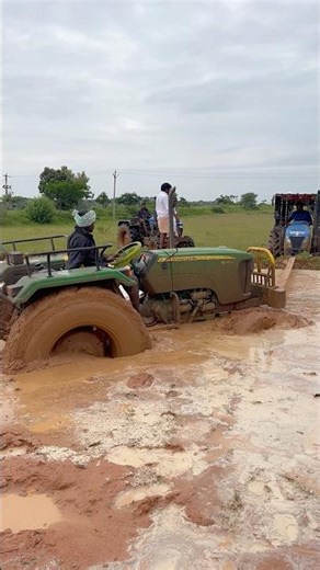 John Deere tractor stuck in mud #shorts #trending #tractor