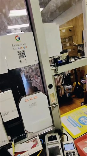 1.4K views | iPhone 11 screen fixed fast. Clean work, pro parts, warranty. DM “11.” #iPhone11 #ScreenFix #iPhoneRepair #PhoneRepair #TechTok #PhoneKing | PHONE KING | Facebook