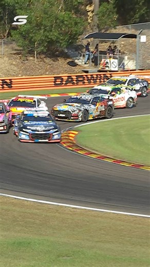 A last minute incident causes Race 18 to come to an end under the bp_ultimate_racing_ pulse Safety Car 🏁 | Supercars