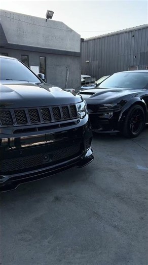 Jeep Trackhawk 🦅 vs Charger Redeye 🔴👁️
