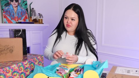 Celina Tries Japan’s Top-Rated Candies