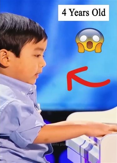 👉 Steve Harvey Can’t Believe 😮 It 4-Year-Old Plays Bumblebee Perfectly… 😳🐝
