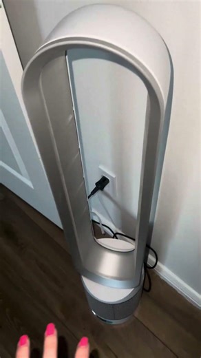 Dyson Fan Up Close and Sound Level | Dyson