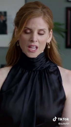 Donna Paulsen: Seduction and Manipulation in Suits