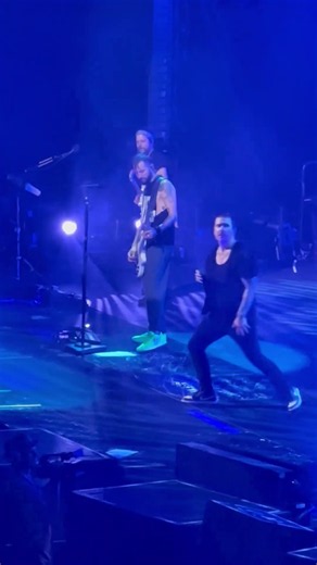 SHINEDOWN YOUNG AGAIN 🎥4K #Shinedown #YoungAgain #ShinedownEI8HT #EI8HT