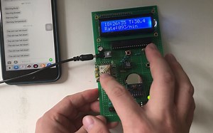 1649老年人健康监护器控制系统（温度+心率+倾倒+时钟+GSM）