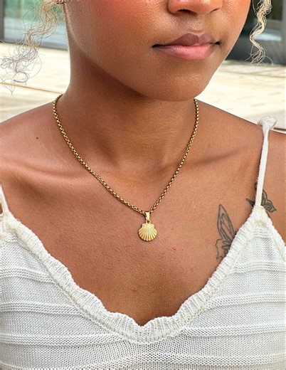 Sea Shell Charm, Shell Charm Necklace Stainless Steel, Beach Jewelry, Ocean-inspired Summer Jewelry, Gift for Her, Waterproof & Tarnish-free - Etsy